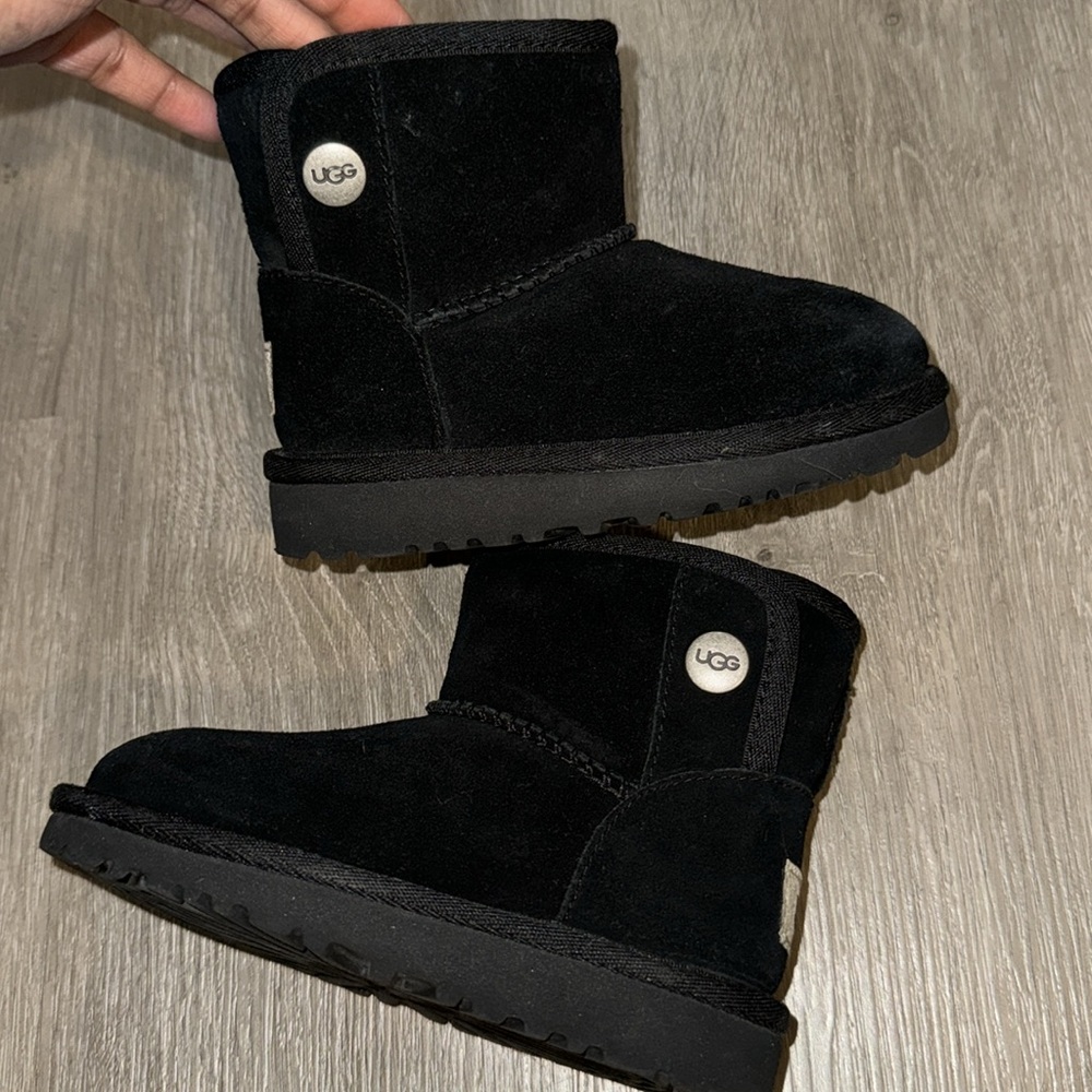Kids Black Winter Boots - Picture 4 of 5